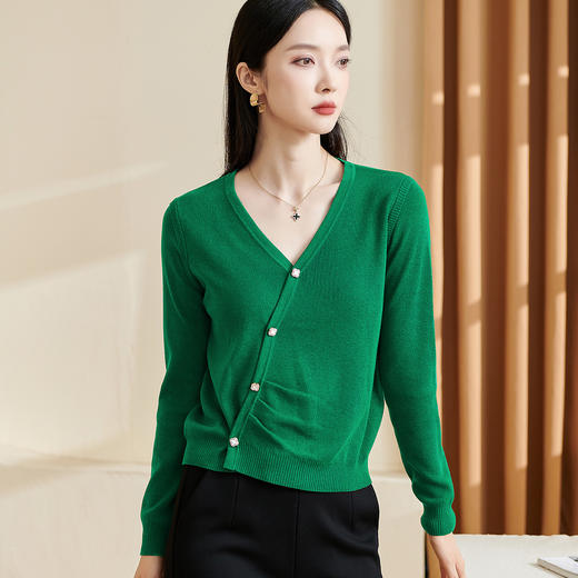 米思阳【气质毛衣】2026春新款时尚复古纯色v领百搭针织衫3143 商品图0