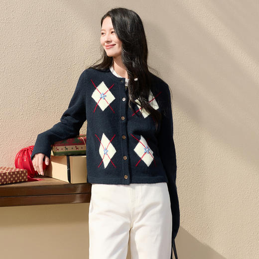 三彩2026春季新款花朵撞色菱格纹针织衫长袖圆领开衫外套上衣S 商品图3
