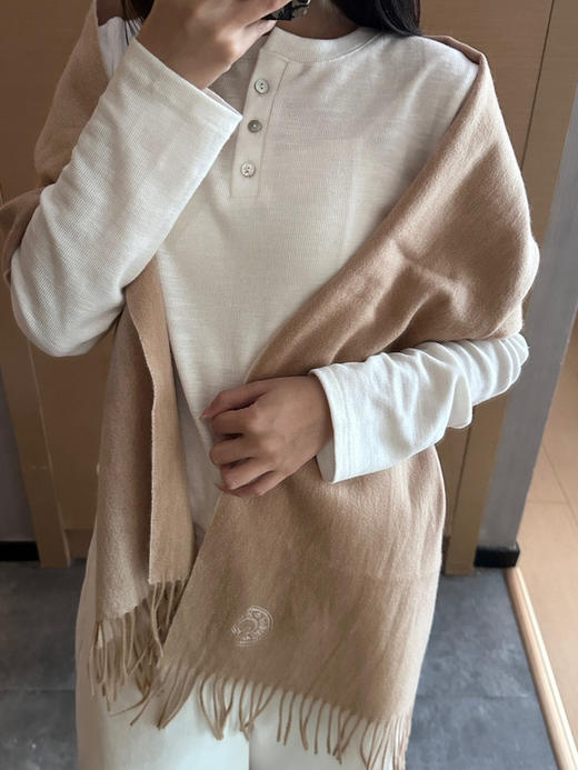 秋冬特惠💰320 Hermes · 爱马仕男女围巾，难得一见的温柔配色 商品图1