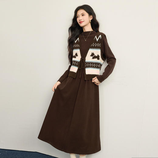 【12/24新品6.5折】熙世界美拉德穿搭一整套女秋冬毛衣马甲半高领针织连衣裙两件套装 商品图2