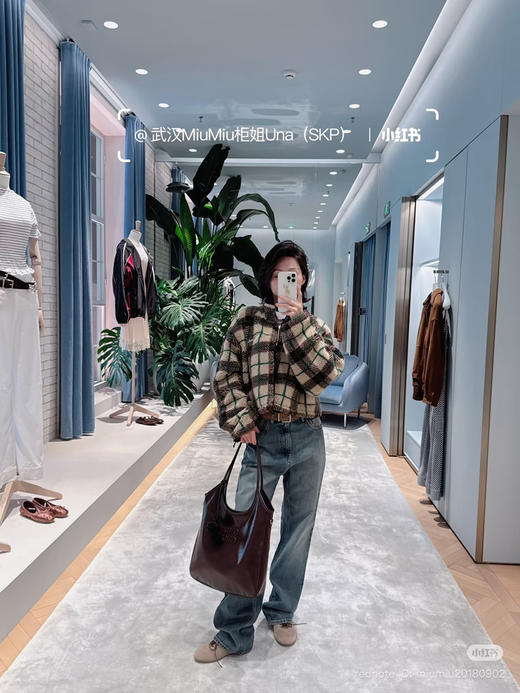 1224-6 排他性独家圆正 miu羊毛摇粒绒 箱式短款廓形外套 轻盈保暖 小泰迪大衣 商品图11