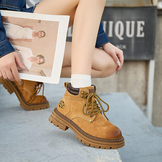 BYOUNGER情侣款大黄靴 挺括鞋楦 防撞鞋头 耐磨耐脏 脚感舒适 商品图3