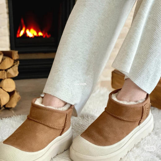 1224-4【澳洲单 纯圆正 】超厚超密 正单GGU 客供皮毛一体 保暖透气雪地靴 商品图6