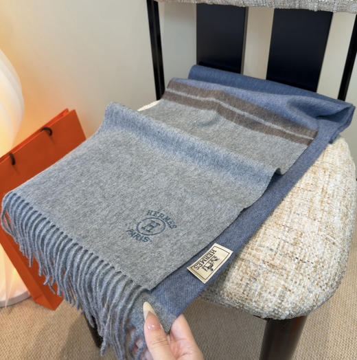 秋冬特惠💰340 Hermes · 爱马仕男女围巾 难得一见的温柔配色 商品图5