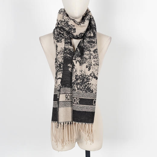 复古印花流苏 针织围巾 5Z21DV2779 商品图3