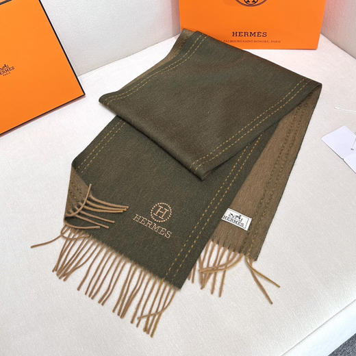 秋冬特惠💰300 HERMES🧣爱马仕围巾 巴黎时装展商务男士女士通用双面羊毛披肩 商品图4