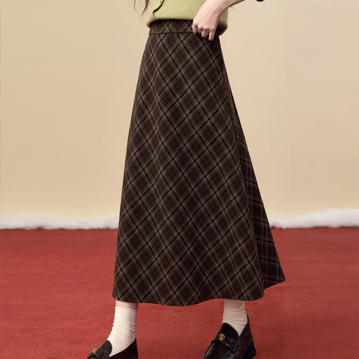 【12/24新品6.5折】熙世界复古风咖色格纹半身裙女2025秋冬新款高腰miu系高知a字半裙 商品图4