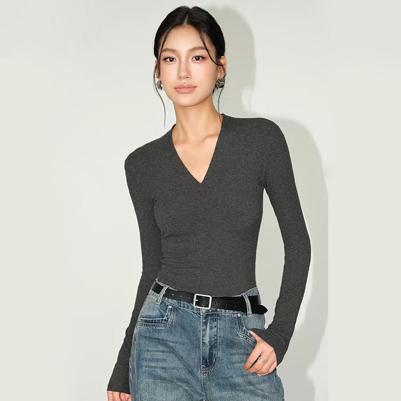 明晚 12 点下架【云柔甄选-卡码拍大】【闪电瘦瘦衣】凯特温斯顿早秋高级感V领打底衫女长袖t恤修身心机内搭打底上衣打底衫-FF
