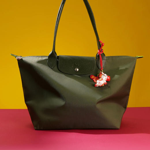 心选丨2026马上有福/马上有财礼品足金挂饰 本命年新年喜庆中国红车挂钥匙挂包挂 商品图5