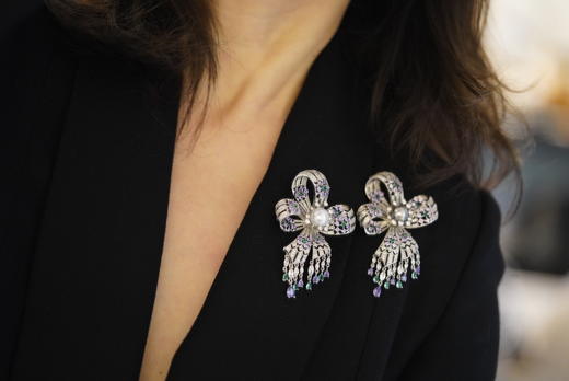 新款-丝带胸花铂金灰/澳白 商品图2