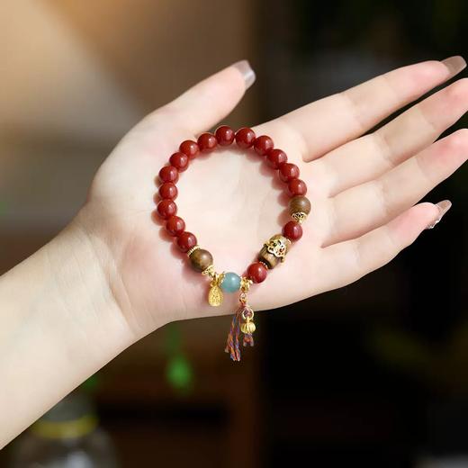 【鸿运·南红沉香手串】敦煌小众天然红玛瑙新中式手串系列女仿南红国风设计款本命年平安好运 商品图2