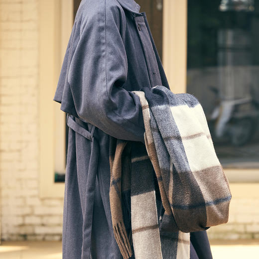伽罗 JALO 100%羊绒格纹羊绒披肩围巾（3个工作日内发货） 商品图4