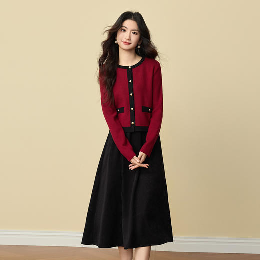 【12/24新品6.5折】熙世界小香风圣诞红色针织毛衣套装女秋冬赫本风背心连衣裙两件套 商品图3