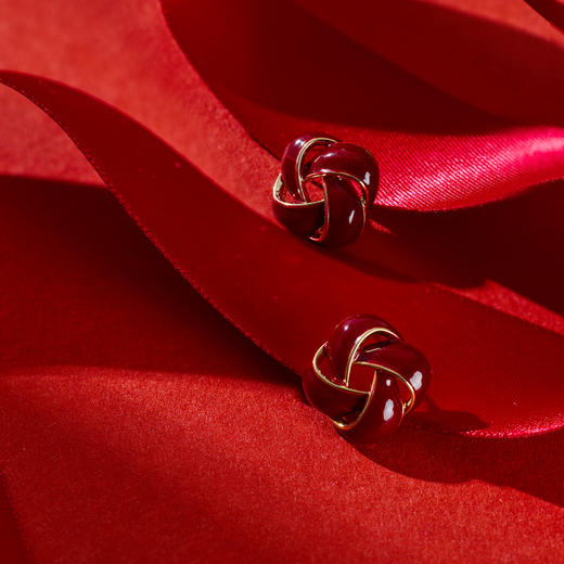 【“红”运相伴  耀启新年】三彩2026新款结形耳钉S925银针法式 商品图2