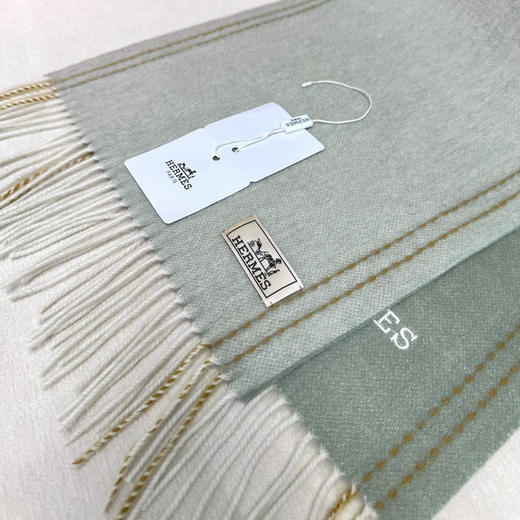 秋冬特惠💰300 HERMES🧣爱马仕围巾 巴黎时装展商务男士女士通用双面羊毛披肩 商品图8