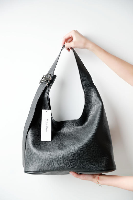 可单肩也可手提。法式名媛风复古气质黑色金属五金托特包C122308 商品图4