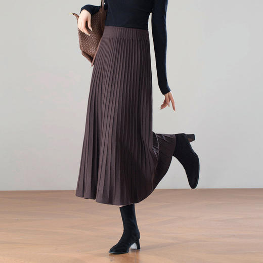 「自」全新升级【铂金会员128/天猫169/差价41】(12247)洛诗琳美拉德坑条针织半身裙2025秋冬高腰显瘦通勤百搭A字裙 商品图0