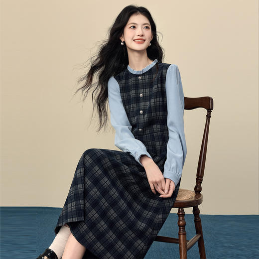 【12/24新品6折】熙世界高知分子假两件格纹连衣裙女2025秋冬新款复古收腰长袖裙子 商品图4