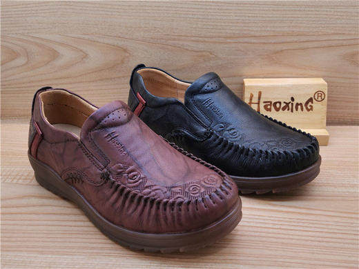 豪行秋季新款正品真皮妈妈鞋简约休闲舒适低跟女单鞋23306388 商品图2