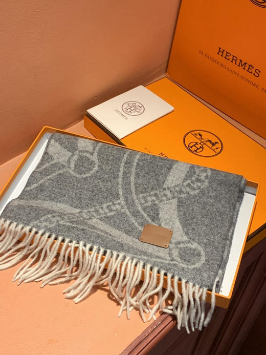 秋冬特惠💰350 爱马仕 巴黎时装展商务男士女士羊毛围巾 商品图3