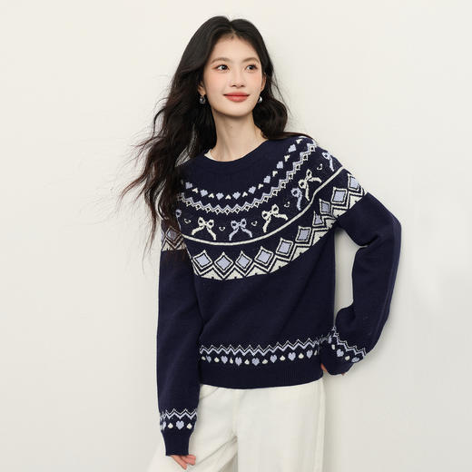 【12/24新品6.5折】熙世界复古圣诞穿搭费尔岛毛衣女2025秋冬新款加厚宽松圆领针织衫 商品图4