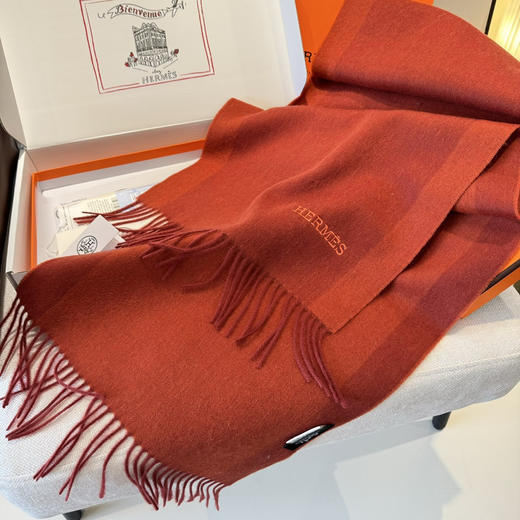 秋冬特惠💰330 上新！Hermes · 爱马仕男女围巾，大H难得一见的温柔配色 商品图7