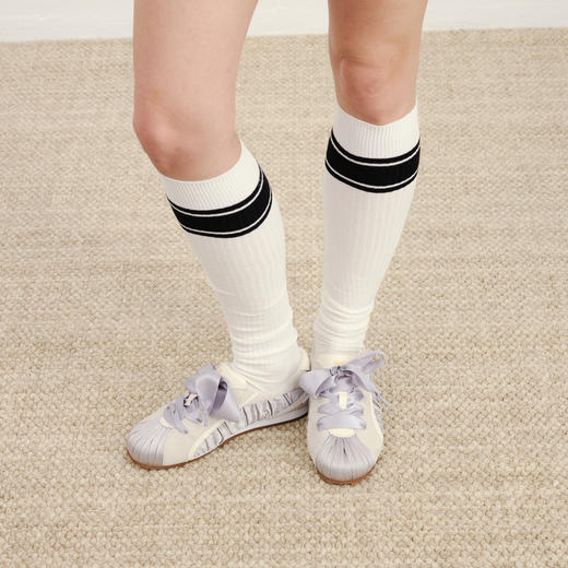 lost in echo2026春夏新款时尚手工褶皱缎面羊反绒芭蕾运动鞋女 商品图4