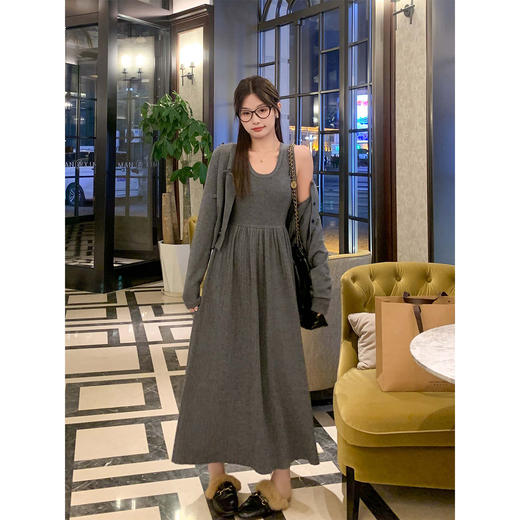 <曾小咸推荐>现货秒杀 ！微信超特价！韩系开衫+背心连衣裙套装 日常259.99 立减120 秒杀139.99！！ 商品图1