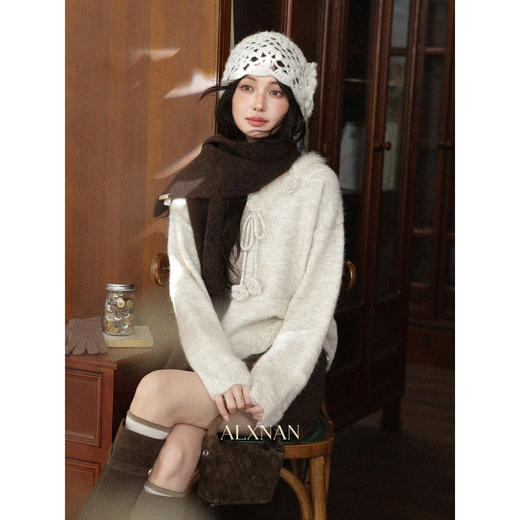 鹿向南「月光手书」高级慵懒羊毛毛衣女冬季高级燕麦色针织衫上衣 商品图4