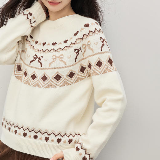 【12/24新品6.5折】熙世界复古圣诞穿搭费尔岛毛衣女2025秋冬新款加厚宽松圆领针织衫 商品图3