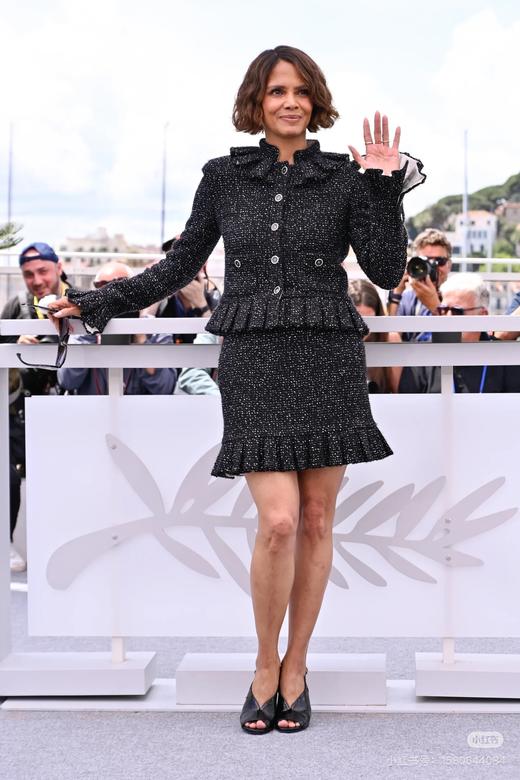 女款荷叶边半裙 可配套装he025 商品图2