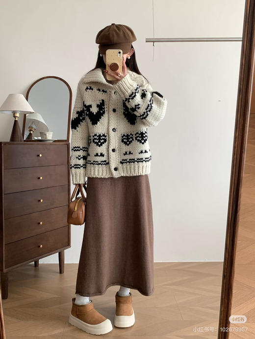 1224-4【澳洲单 纯圆正 】超厚超密 正单GGU 客供皮毛一体 保暖透气雪地靴 商品图7