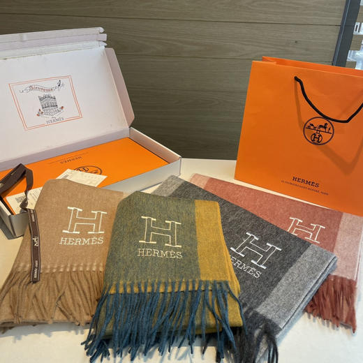 秋冬特惠💰330 爱马仕男女同款双面围巾 商品图1