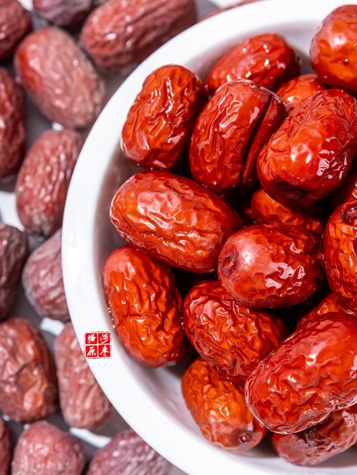 【若羌皮山双产区灰枣 】买4斤送1斤、买7斤送2斤！天山雪水灌溉  自然挂干不催熟 肉厚皮薄核小口感甜 孕妇 小孩 也能放心吃 商品图2