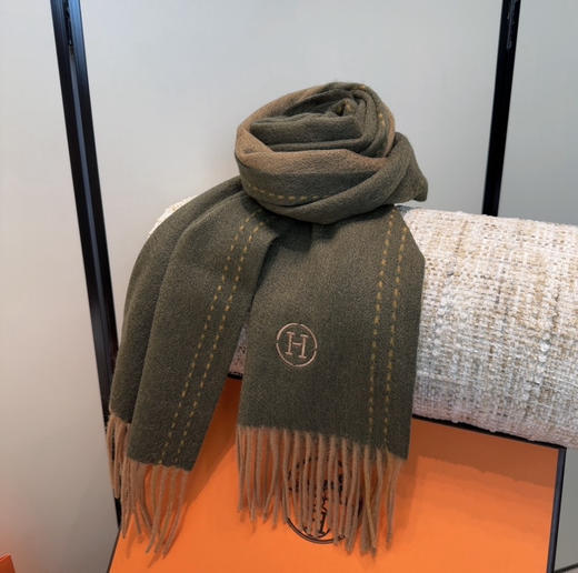 秋冬特惠💰300 Hermes · 爱马仕男女围巾，难得一见的温柔配色 商品图8
