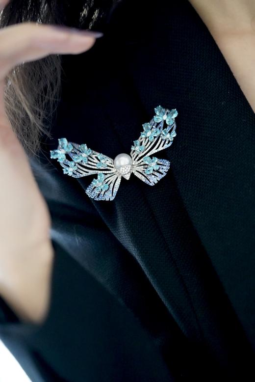 新款-蝶舞飞扬澳白胸针 商品图4