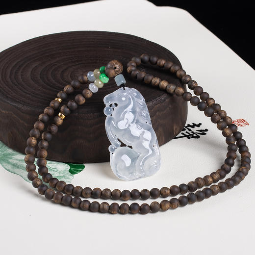 xy0659沉香+冰种翡翠马挂件 商品图3