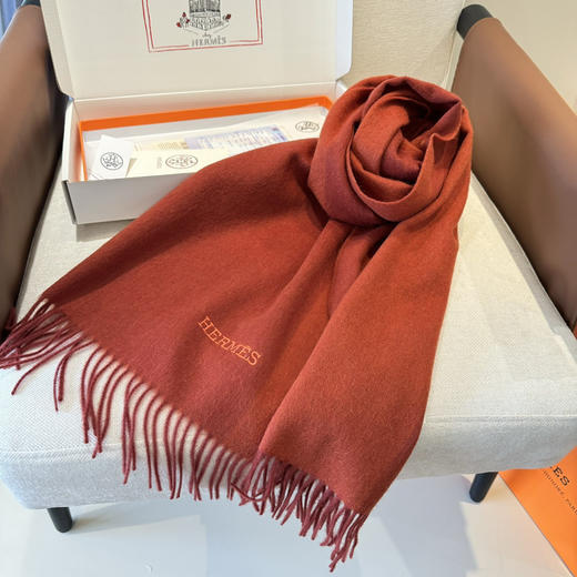 秋冬特惠💰330 上新！Hermes · 爱马仕男女围巾，大H难得一见的温柔配色 商品图4