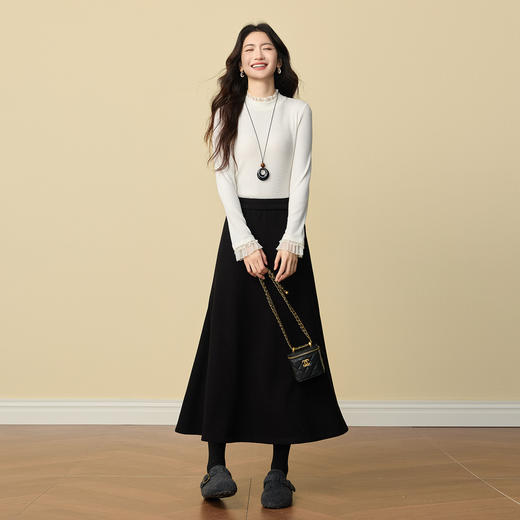 【12/24新品6.5折】熙世界黑色磨绒针织半身裙女2025年冬季新款不规则包臀鱼尾a字裙 商品图4