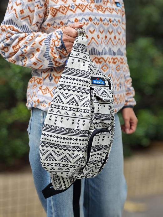 KAVU小号帆布水滴斜背单肩胸包 男女潮包多拉链口袋户外休闲百搭水滴包 4L 商品图6