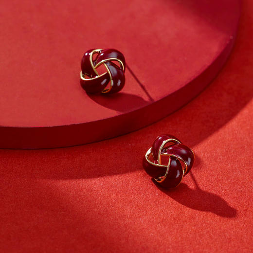 【“红”运相伴  耀启新年】三彩2026新款结形耳钉S925银针法式 商品图4