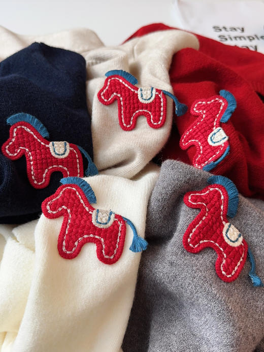 “马上有钱”刺绣小马趣味复古针织羊毛混纺开衫毛衣 商品图12