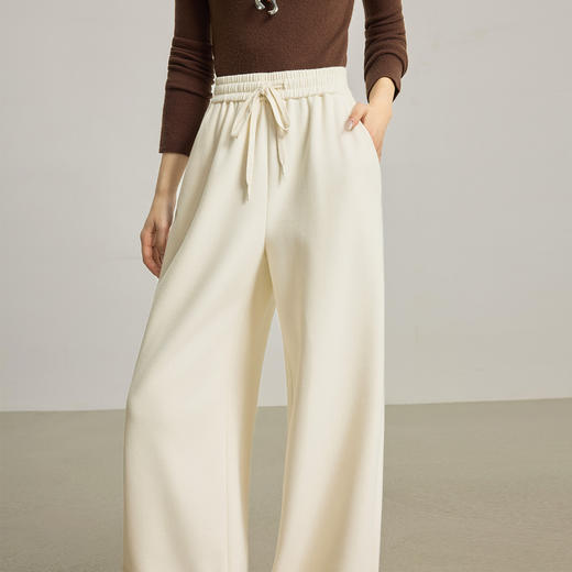 【12/24新品6.5折】熙世界加绒裤子休闲阔腿糯米裤女秋冬加厚高腰垂感窄版直筒毛呢裤 商品图4