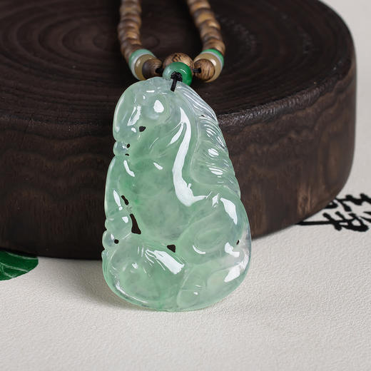xy0660沉香+晴底翡翠马挂件 商品图0