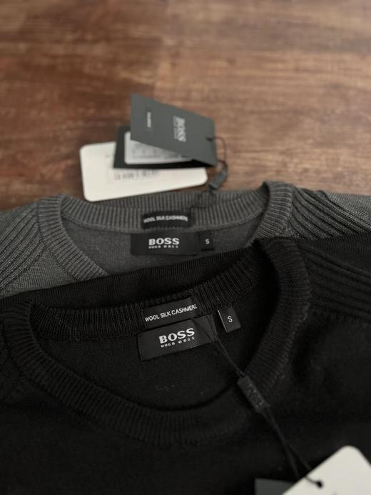 D122466下摆金属小标点缀修身弹力垂感毛衣针织衫 商品图10