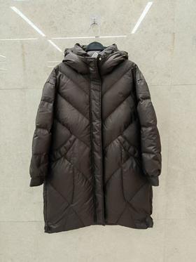 299.9GABRILE MANN 羽绒服（线上线下同时售卖 不保证有货）516036-CC