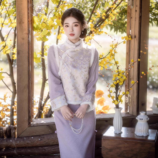 MYJ 13451中式气质改良毛领提花斜襟马甲汉服斜襟立领刺绣旗袍两件套 商品图1