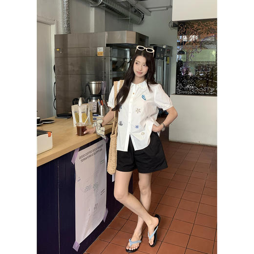 EKOOL衣库 重工花边刺绣短袖衬衫女夏季设计感小众娃娃领薄款衬衣 商品图1