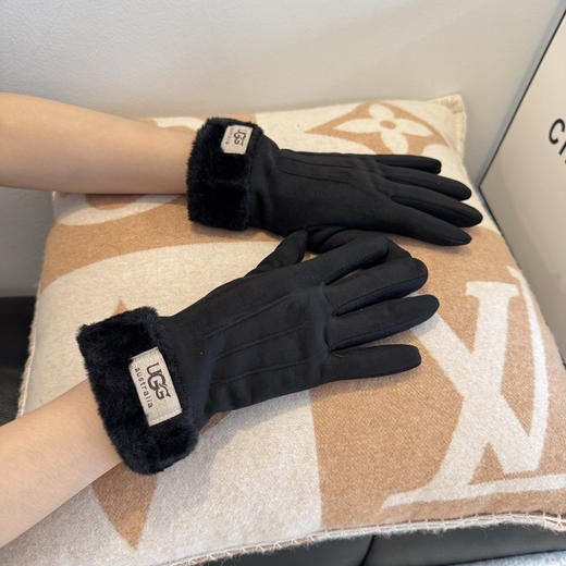 秋冬特惠💰220 UGG秋冬懒兔毛羊毛手套 商品图3