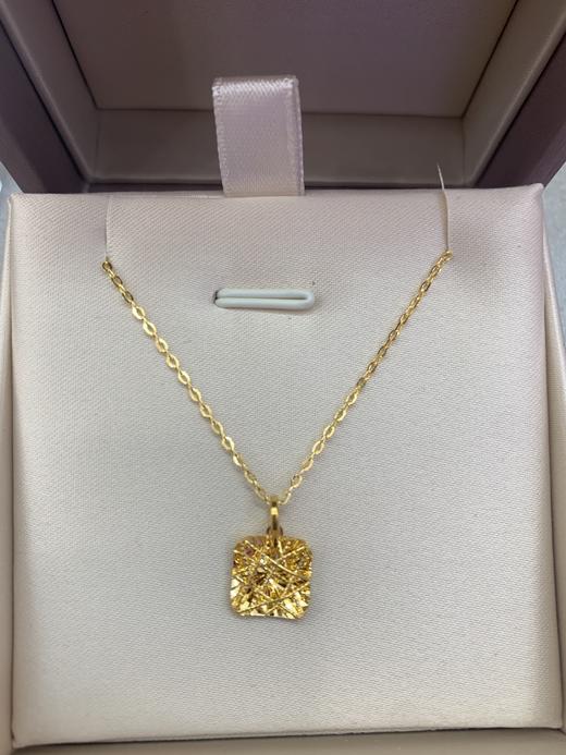 2楼六福珠宝足金小方糖挂坠  （赠送银项链）） 商品图2